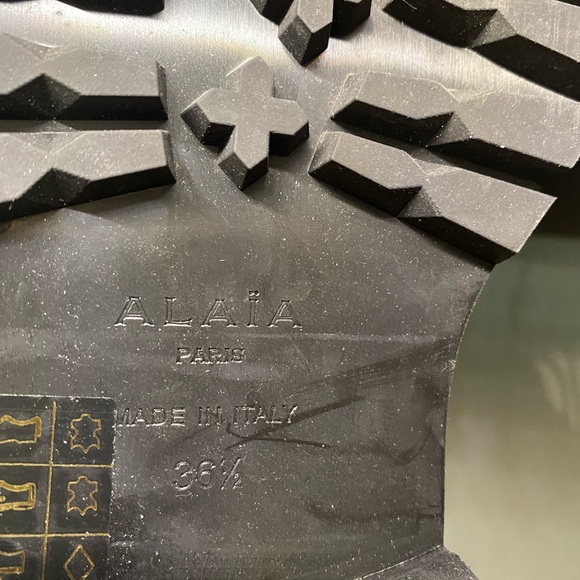 ALAIA Laser Cut Black Leather Ankle Lace Boots size 6.5 - Picture 6 of 7